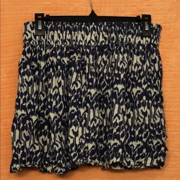 Lucy Love Skirt - Juniors Medium - Picture 2 of 5